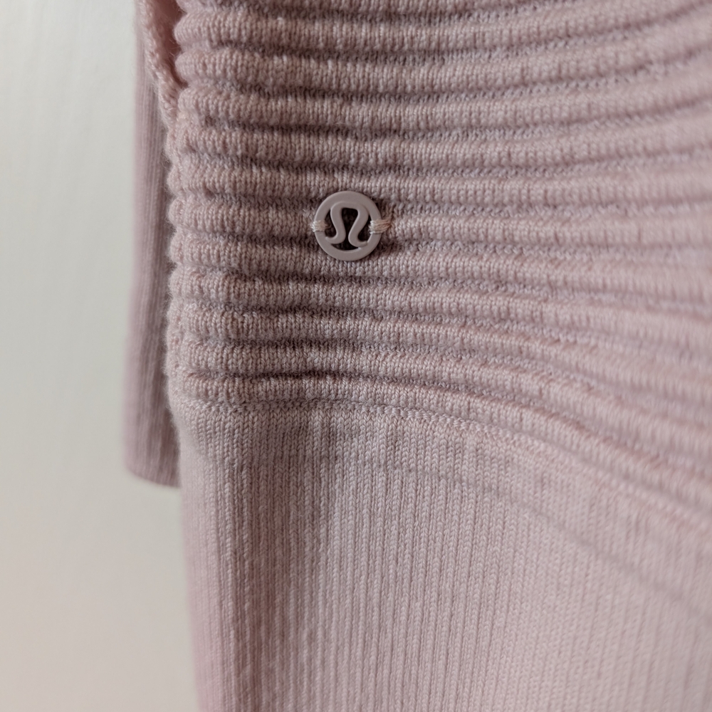 lululemon athletica Women 6 Sit In Lotus Wrap Merino Wool Sweater Cardigan Pink - Picture 6 of 7